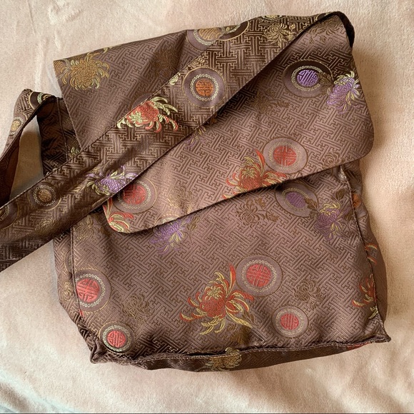 April Cornell for Cornell Trading Messenger Bag - Picture 5 of 13